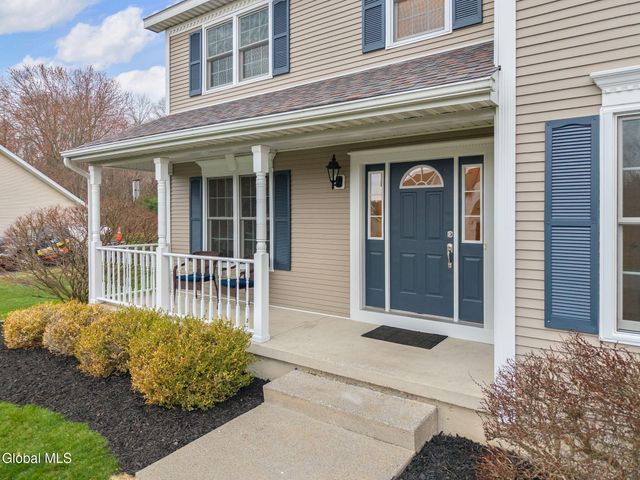 632 Maple Lane, Niskayuna, NY 12309