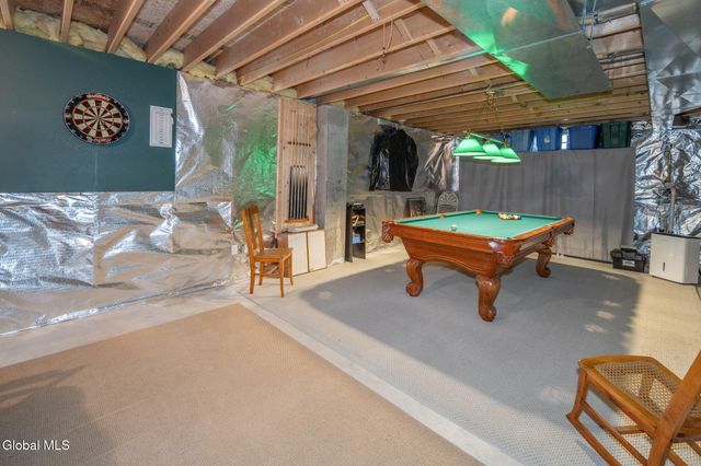 632 Maple Lane, Niskayuna, NY 12309