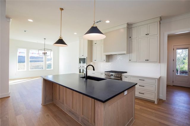 3560 Bridger Lane, Bentonville, AR 72712