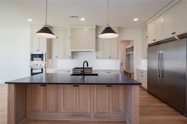 3560 Bridger Lane, Bentonville, AR 72712