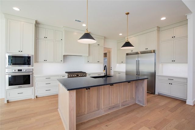 3560 Bridger Lane, Bentonville, AR 72712