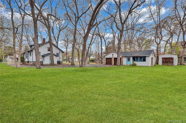 25 N Washington Avenue, Centereach, NY 11720