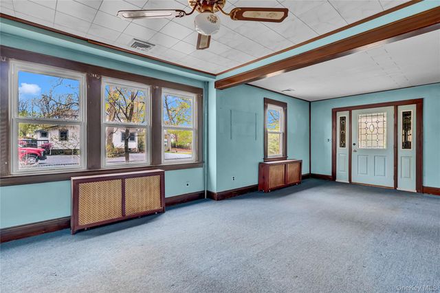 25 N Washington Avenue, Centereach, NY 11720