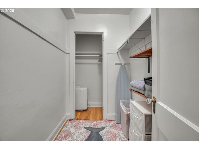 709 Sw 16TH Ave 207, Portland, OR 97205