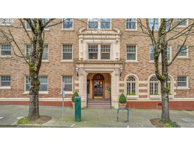 709 Sw 16TH Ave 207, Portland, OR 97205