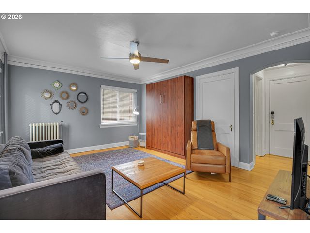 709 Sw 16TH Ave 207, Portland, OR 97205