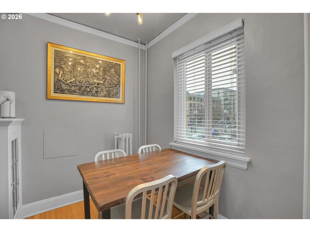 709 Sw 16TH Ave 207, Portland, OR 97205