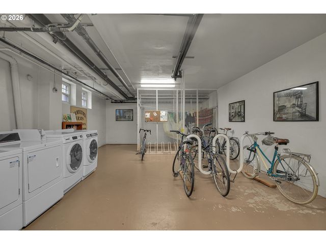 709 Sw 16TH Ave 207, Portland, OR 97205