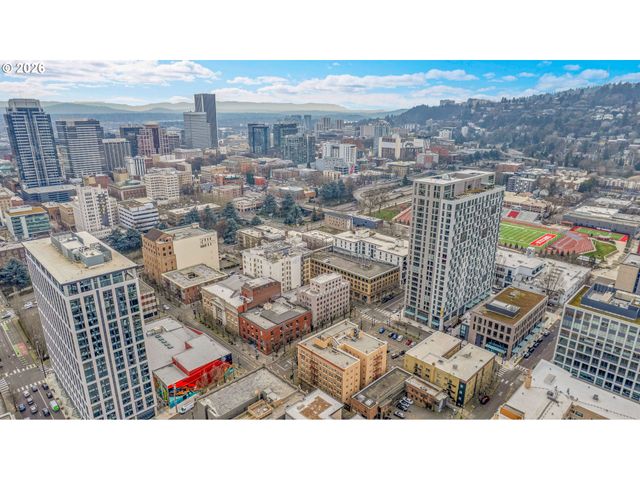 709 Sw 16TH Ave 207, Portland, OR 97205