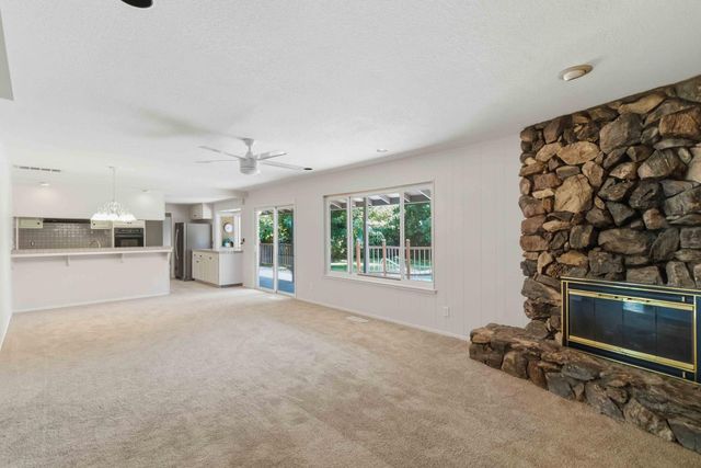 4681 Oak Twig Way, Carmichael, CA 95608