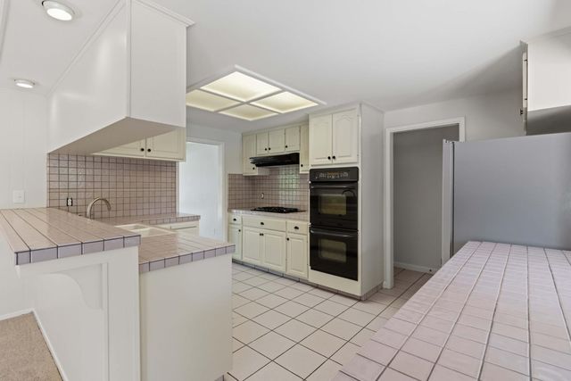 4681 Oak Twig Way, Carmichael, CA 95608