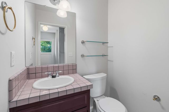 4681 Oak Twig Way, Carmichael, CA 95608