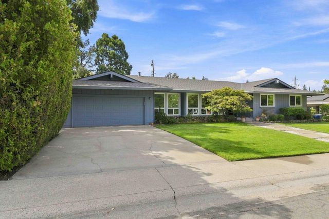 4681 Oak Twig Way, Carmichael, CA 95608