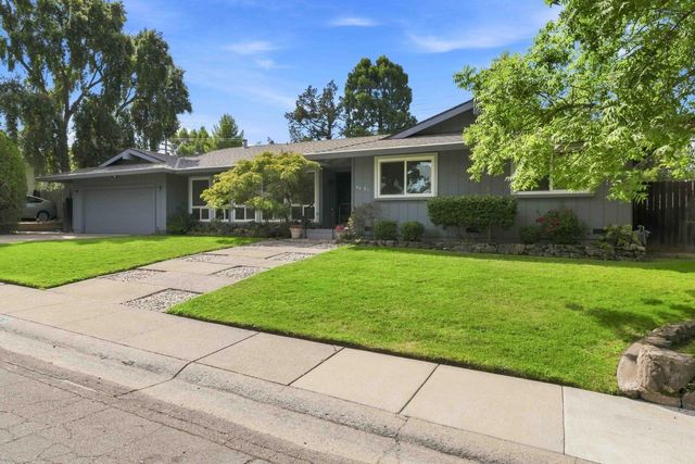 4681 Oak Twig Way, Carmichael, CA 95608
