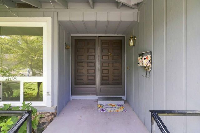 4681 Oak Twig Way, Carmichael, CA 95608