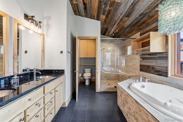 2800 Hunters Knob Road, Silverthorne, CO 80498