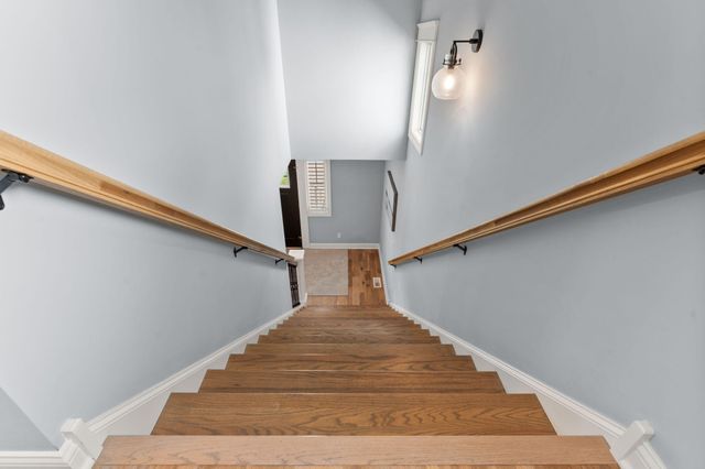 5956 Beacon Lane, Portage, IN 46368