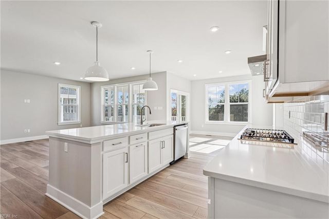 120 Robert Bruce RD, Poquoson, VA 23662