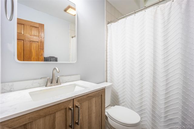 22 Hemlock Court, Fishkill, NY 12524
