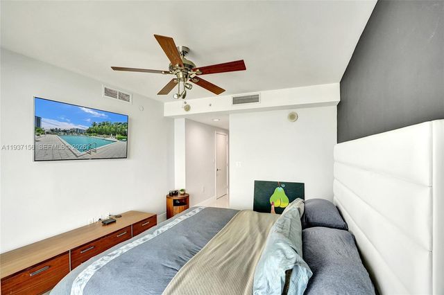 7930 East Dr 1806, North Bay Village, FL 33141