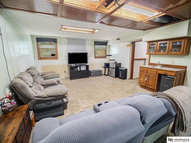 2513 N 63rd Street, Lincoln, NE 68507