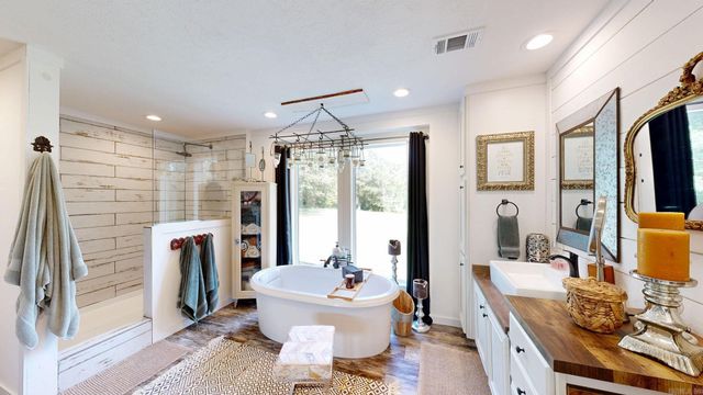 2570 Highway 7, Bismarck, AR 71929