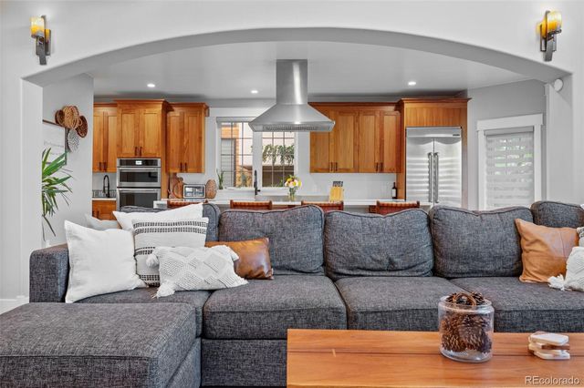 946 S Fulton Street, Denver, CO 80247