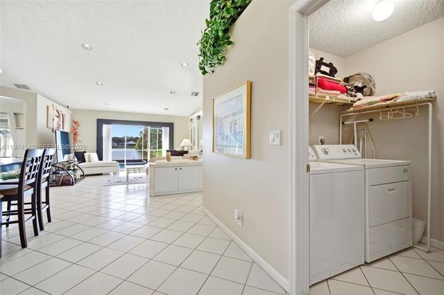 9440 SW 18th St, Miramar, FL 33025