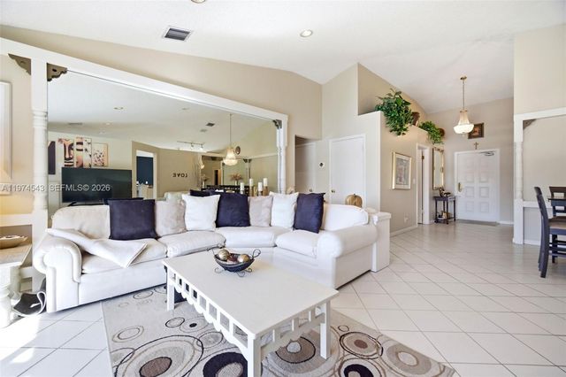 9440 SW 18th St, Miramar, FL 33025