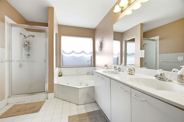 9440 SW 18th St, Miramar, FL 33025