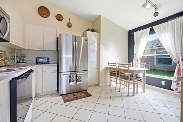 9440 SW 18th St, Miramar, FL 33025