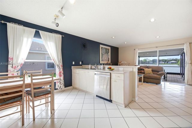 9440 SW 18th St, Miramar, FL 33025