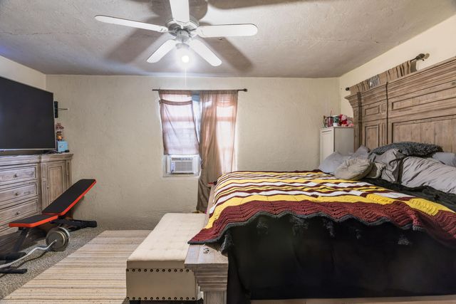 527 Mesilla Street NE, Albuquerque, NM 87108