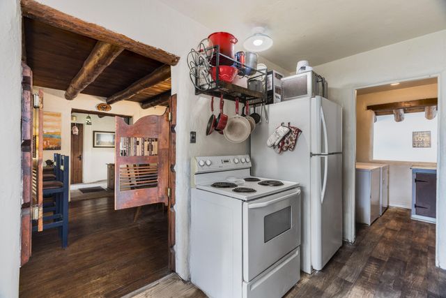 527 Mesilla Street NE, Albuquerque, NM 87108