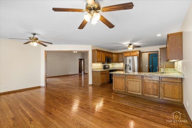 8413 St Moritz Drive, Spring Grove, IL 60081