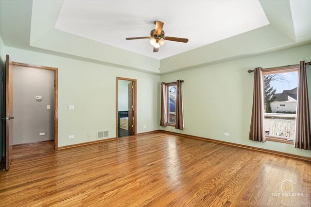 8413 St Moritz Drive, Spring Grove, IL 60081