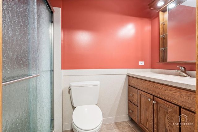 8413 St Moritz Drive, Spring Grove, IL 60081