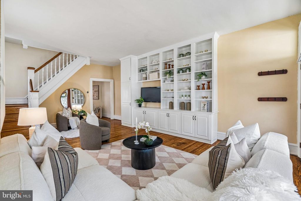 100 W GORGAS LN, Philadelphia, PA 19119 — exterior