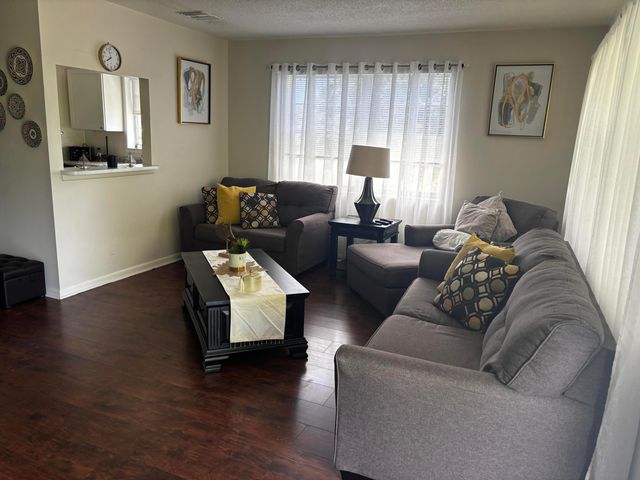 363 SHEFFIELD O, West Palm Beach, FL 33417