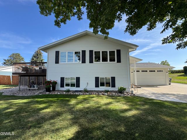 121 Renner Road, Washburn, ND 58577 property photo