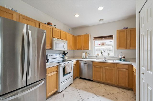 16217 COOPERS HAWK AVENUE, Clermont, FL 34714