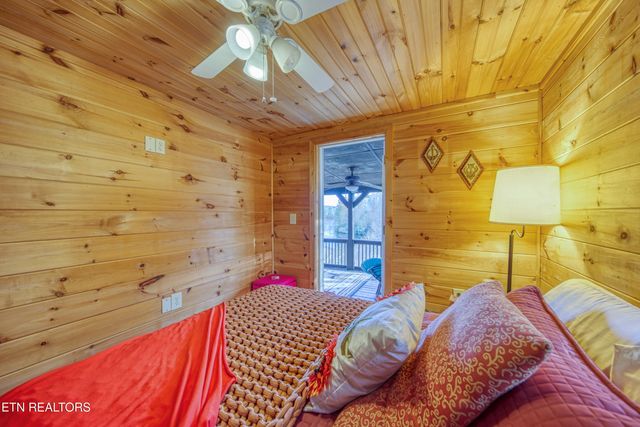 533 Epperson Rd, Tellico Plains, TN 37385