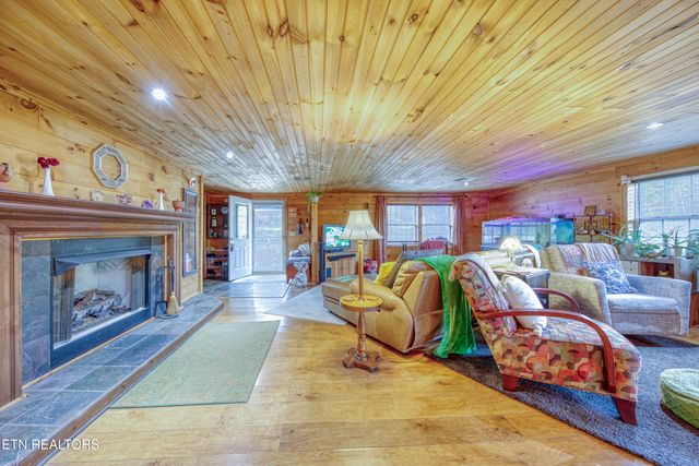 533 Epperson Rd, Tellico Plains, TN 37385