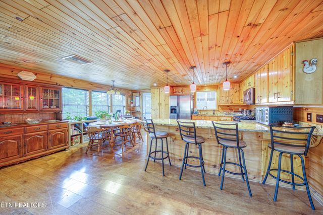 533 Epperson Rd, Tellico Plains, TN 37385
