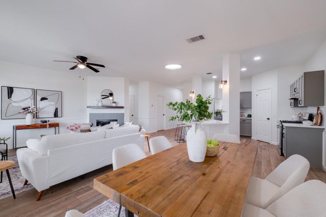 17000 Cranston DR, Round Rock, TX 78664