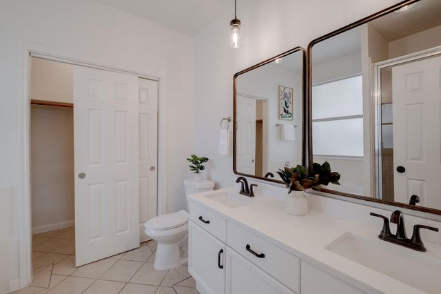 17000 Cranston DR, Round Rock, TX 78664