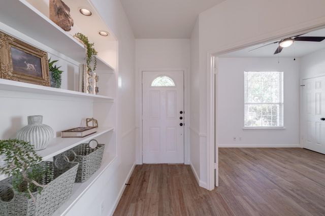 17000 Cranston DR, Round Rock, TX 78664