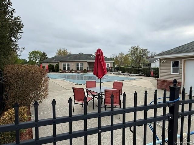 4 Delray Circle, Poughkeepsie, NY 12603