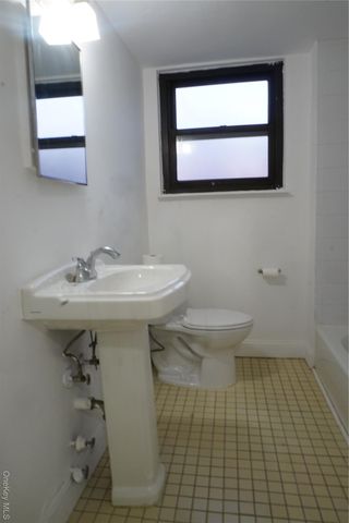 161 Pearsall Drive Pearsall Drive 3H, Mount Vernon, NY 10552