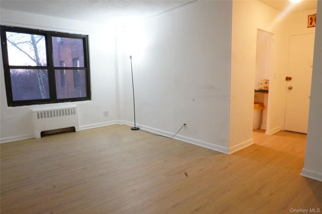 161 Pearsall Drive Pearsall Drive 3H, Mount Vernon, NY 10552